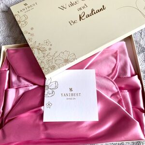 Women's Pink Satin hair Bonnett